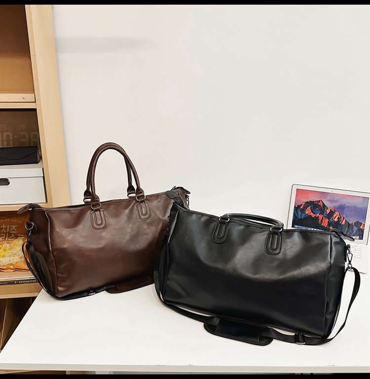 大容量レザー調トラベルボストンバッグ 35L