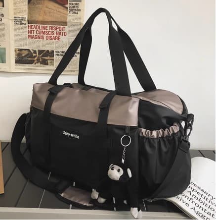 スタイリッシュ大容量ボストンバッグ 30L