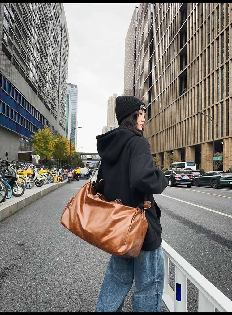 大容量レザー調トラベルボストンバッグ 35L