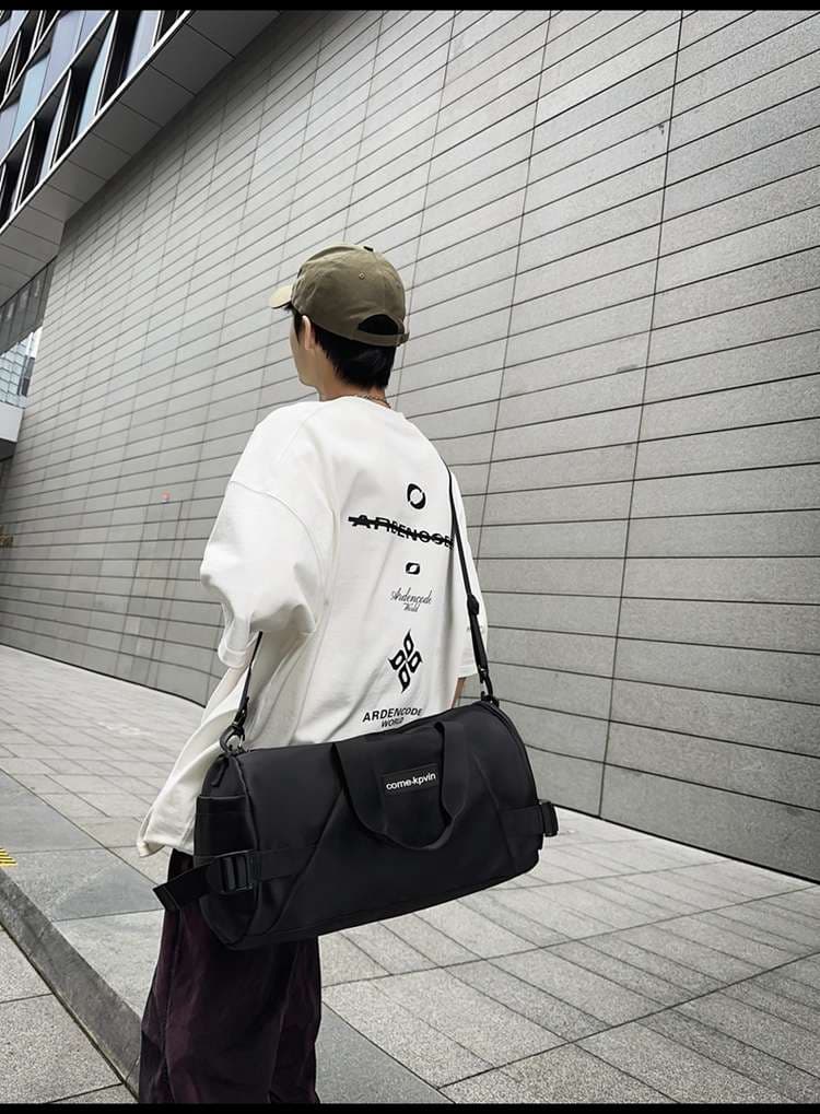多機能スポーティーボストンバッグ 30L