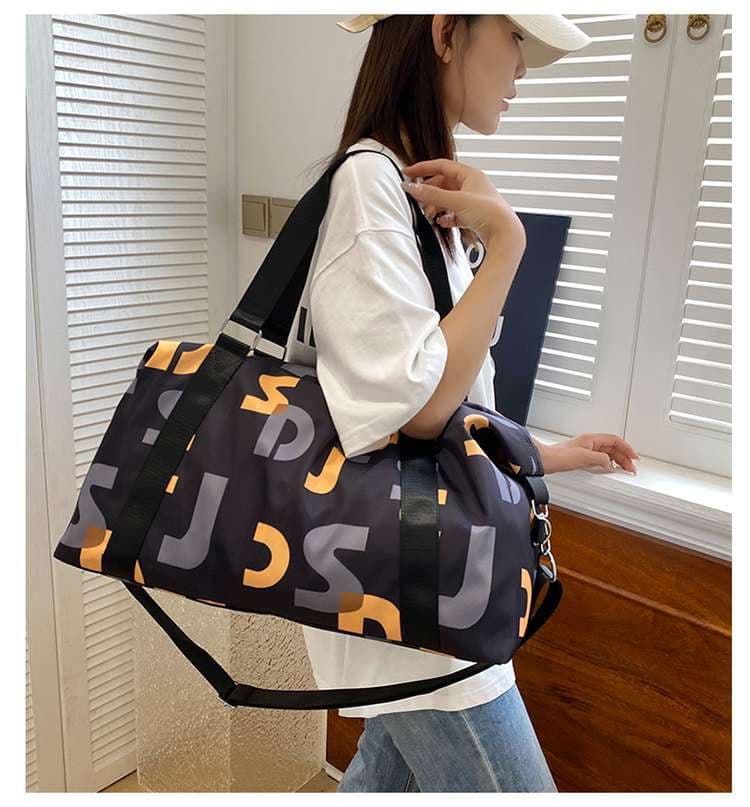 アルファベットデザイン スポーティボストンバッグ 30L