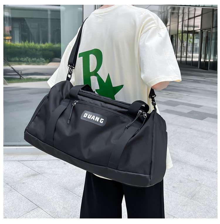 多機能スポーツボストンバッグ 30L