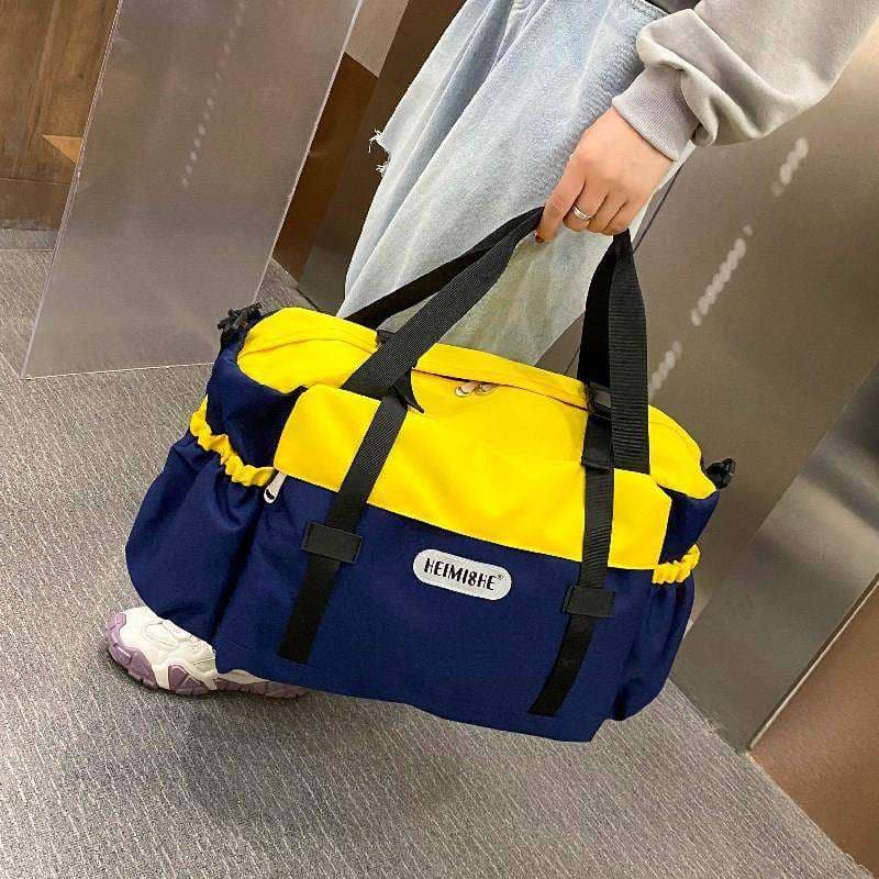スポーティーな大容量ボストンバッグ