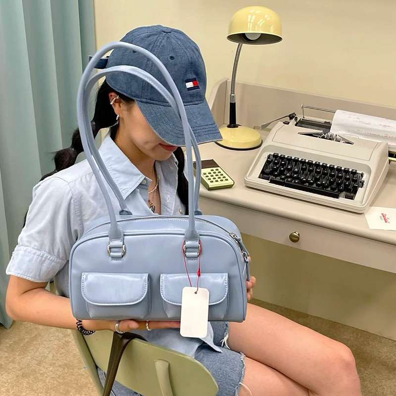 軽量コンパクトボストンバッグ