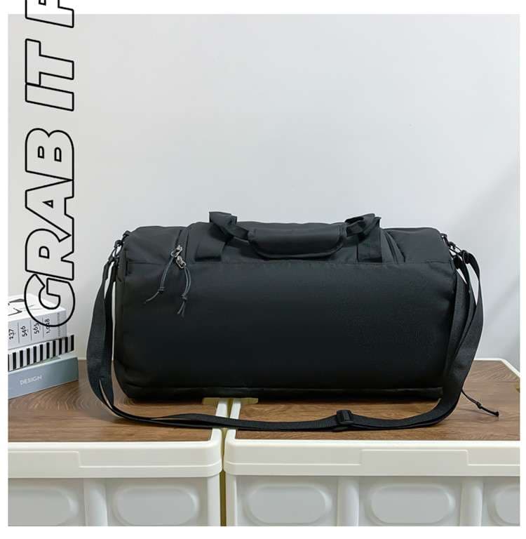 多機能スポーツボストンバッグ 30L
