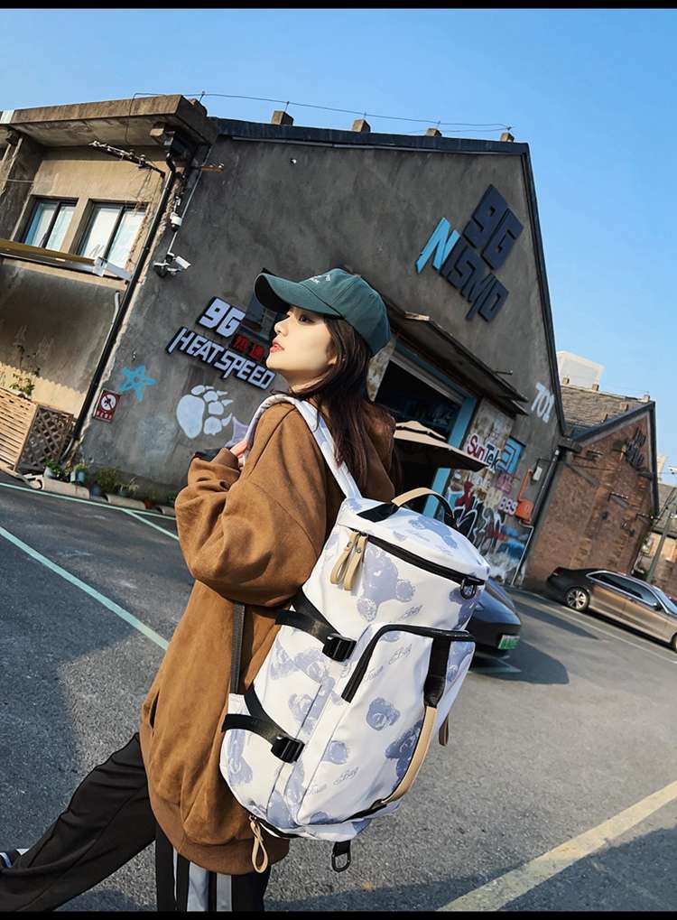 ボストンバッグ 柄入りユニセックス大容量ボストンリュック 30L