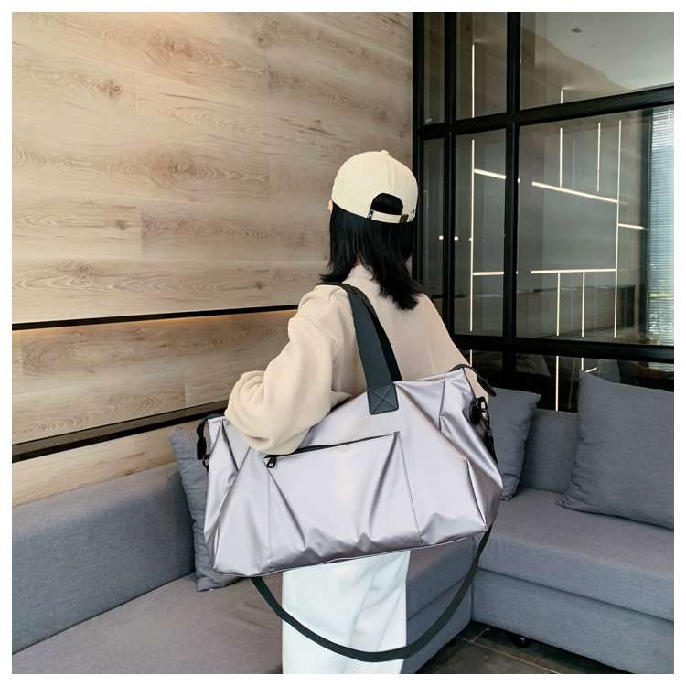 大容量マルチポケットボストンバッグ 30L