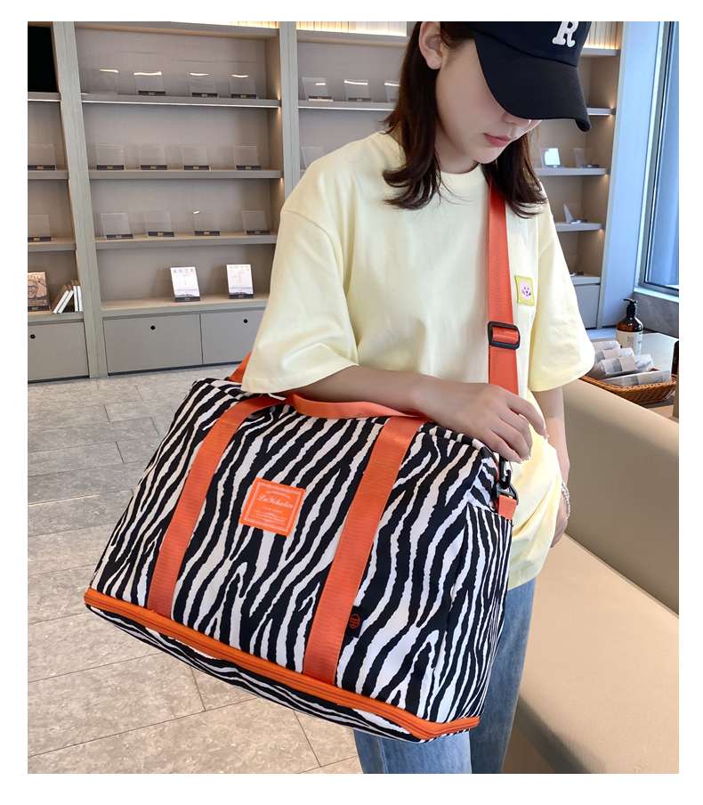 アルファベットデザイン ボストンバッグ 45L