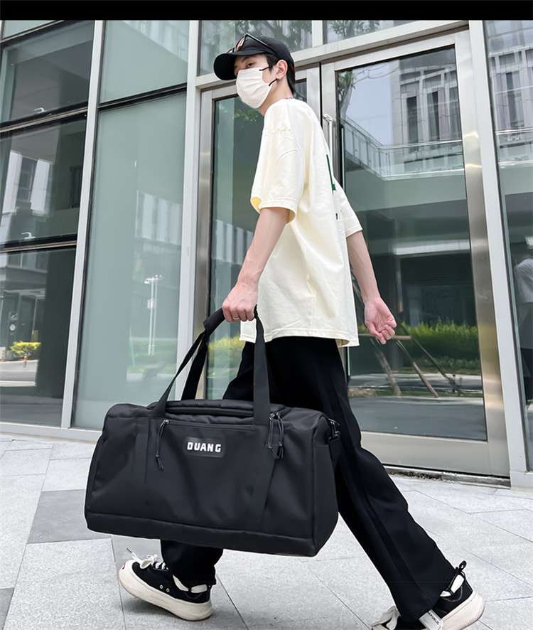 多機能スポーツボストンバッグ 30L