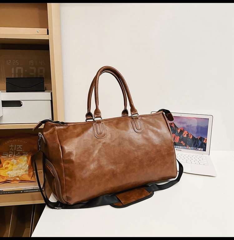 大容量レザー調トラベルボストンバッグ 35L