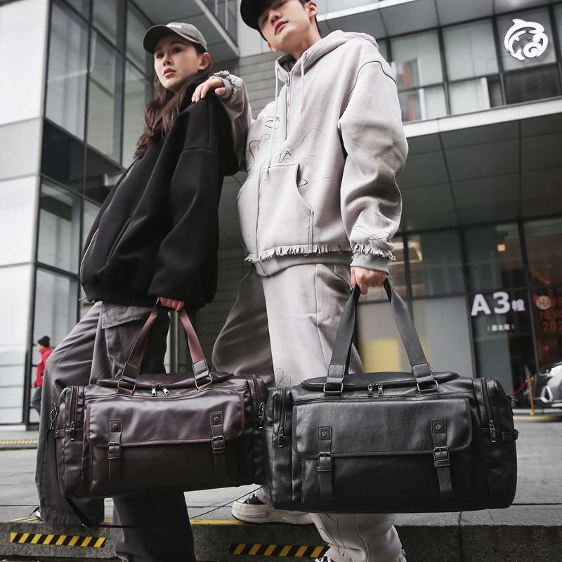 多機能レザー調ボストンバッグ 2色展開