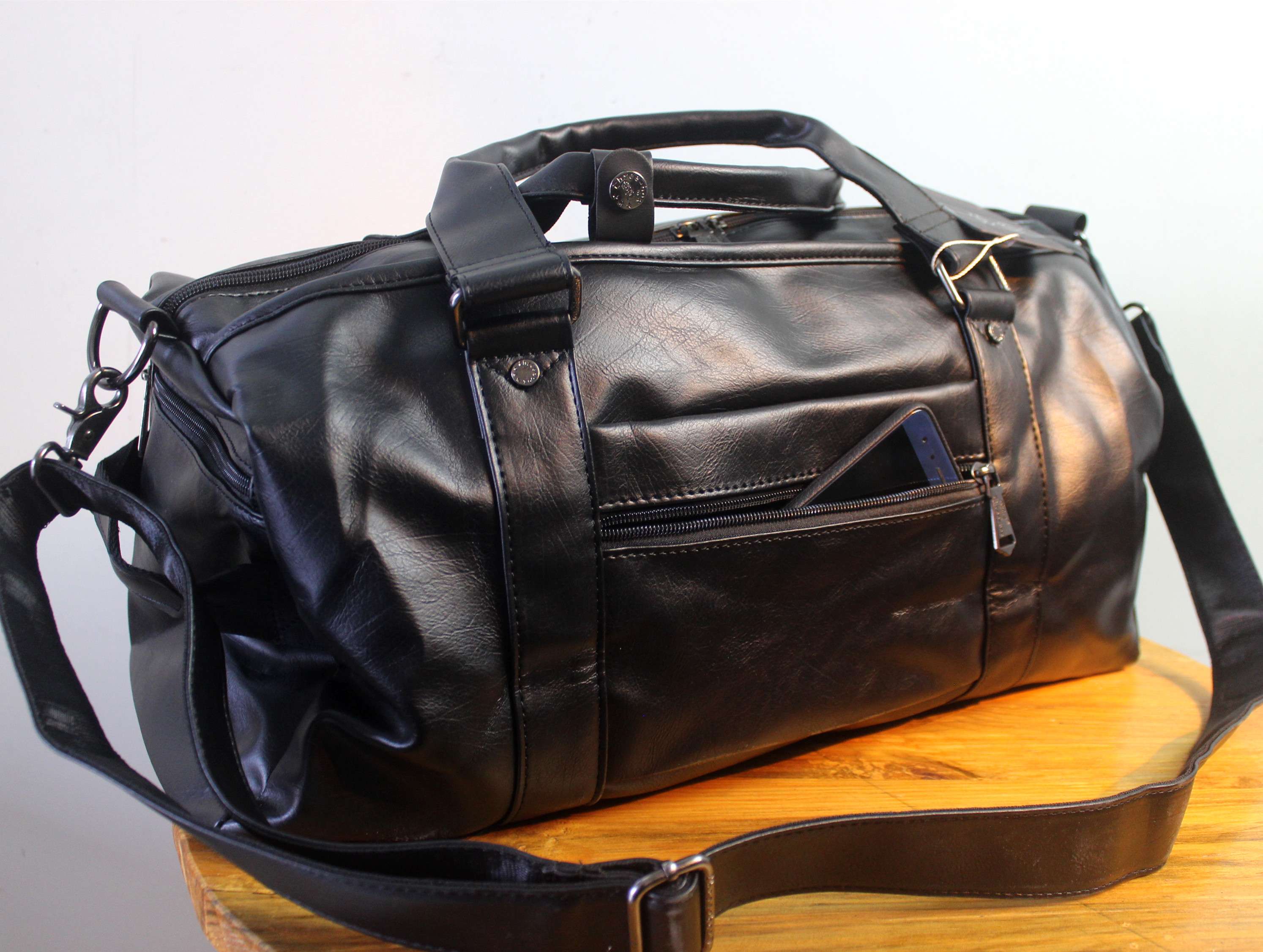 大容量レトロ風レザーボストンバッグ 25L