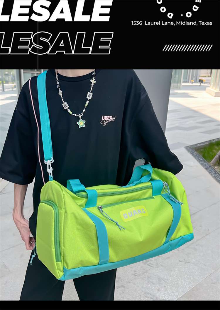 多機能スポーツボストンバッグ 30L