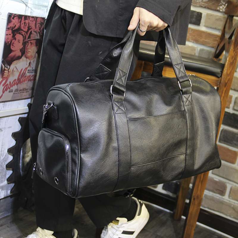 高級感漂う本革ボストンバッグ