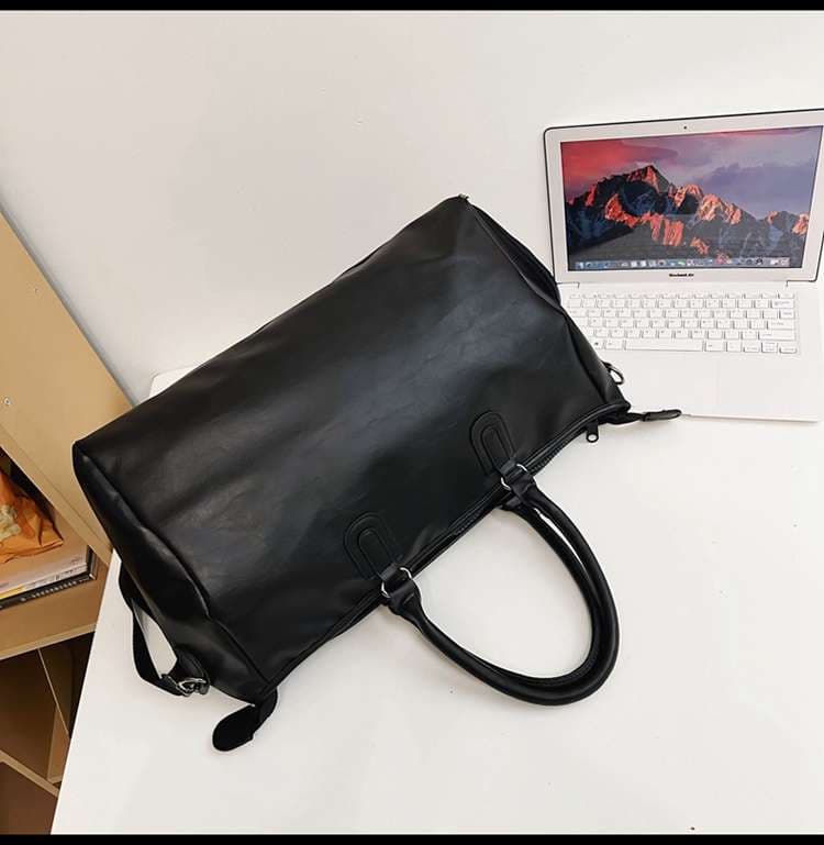 大容量レザー調トラベルボストンバッグ 35L